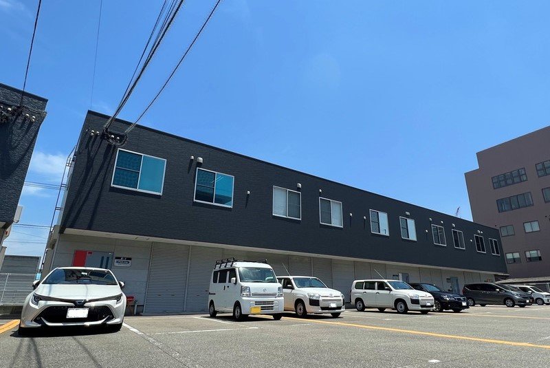 福岡市内、糸島市内限定で大型倉庫とガレージと駐車場40坪～100