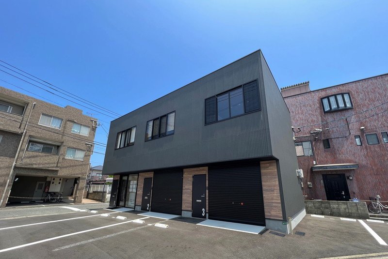 福岡市内、糸島市内限定で大型倉庫とガレージと駐車場40坪～100